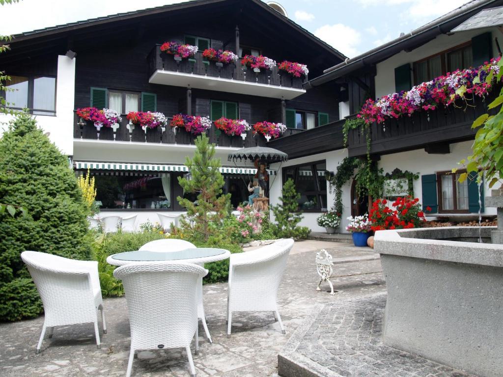 Hotel Foehrenhof Farchant Exterior photo